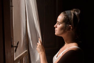 Juliet waiting for Romeo