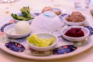 Small Jewish Passover Seder dinner in the Covid-19 Corona era