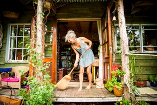 The woman who lives in a log cabin