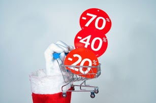 Black Friday,  trading  deals up to 70%, 40%, 20 %